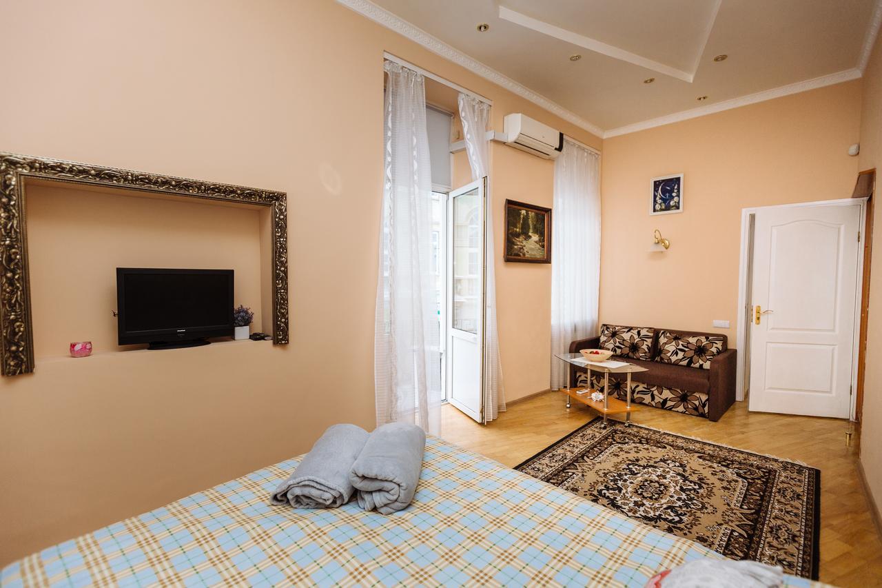 Apartments On Teatralna 26 리비프 외부 사진